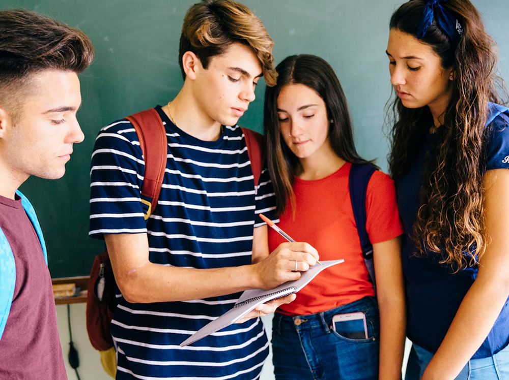 https://www.emerininternationalschool.com/wp-content/uploads/2023/03/protfolio-img01.jpg